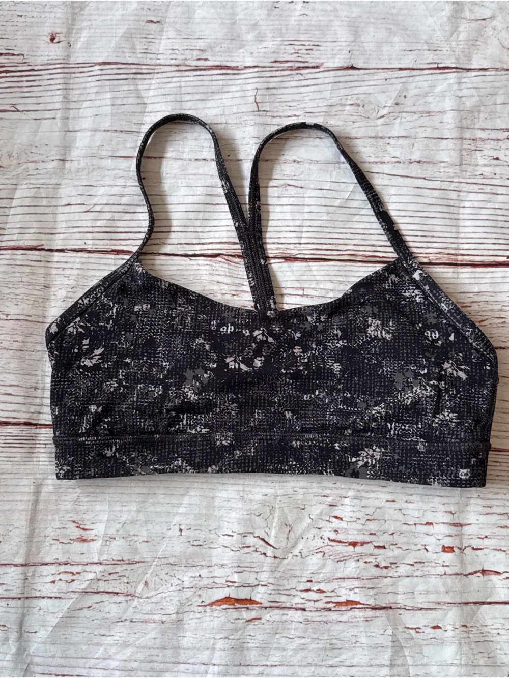 Lululemon Flow Y Bra Nulu Light Support in Equalized Multi Sz 8